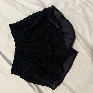 Lululemon Hotty Hot Short